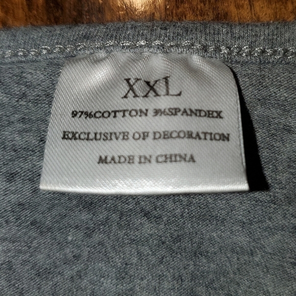 Long Sleeve Grey Tee with the Cutest Sassy Country Chic Pig XXL - Picture 3 of 8